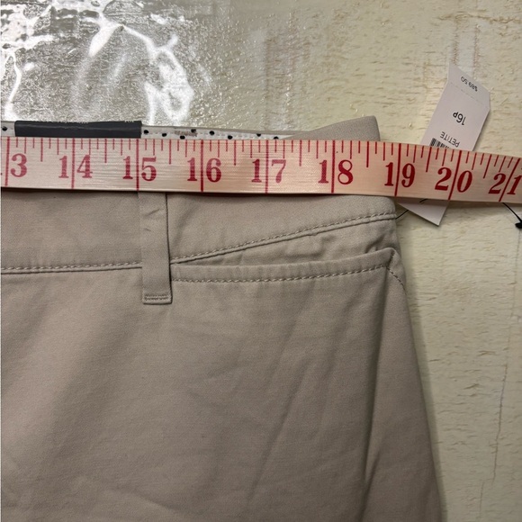 Talbots Perfect Crop Pants Size 16 Petite New Tan Beige Career Casual Beach - Picture 3 of 7
